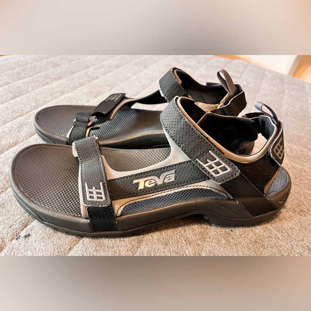 Teva Men’s Minam 4289 Black & Gray Adjustable Hiking Sandals Orig $70 Exc Cond